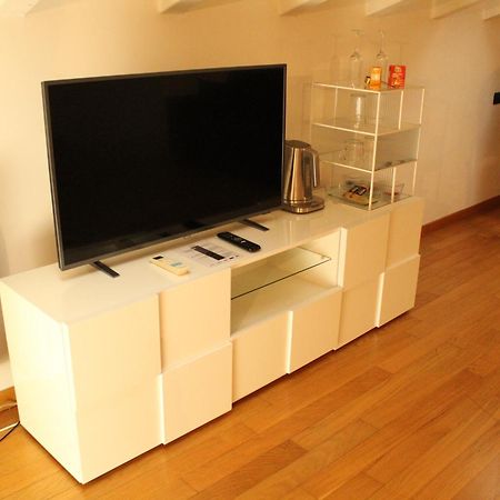 Bb Tortona Bed & Breakfast Милано Екстериор снимка