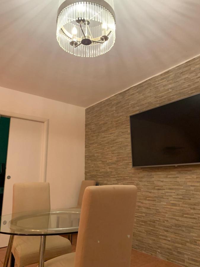 Bb Tortona Bed & Breakfast Милано Екстериор снимка
