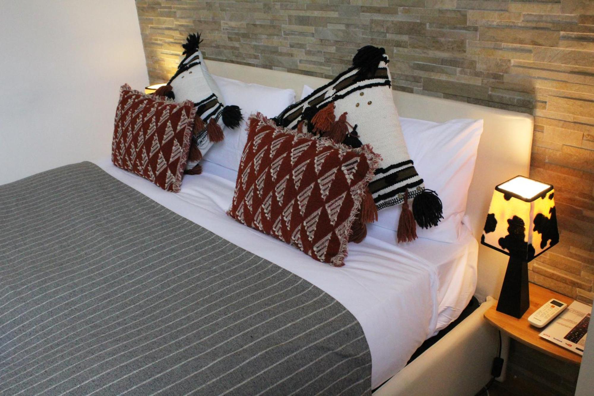 Bb Tortona Bed & Breakfast Милано Екстериор снимка