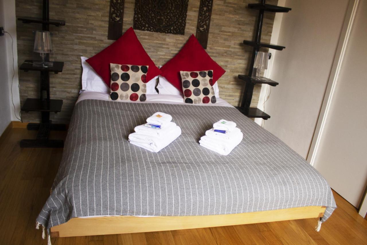 Bb Tortona Bed & Breakfast Милано Екстериор снимка